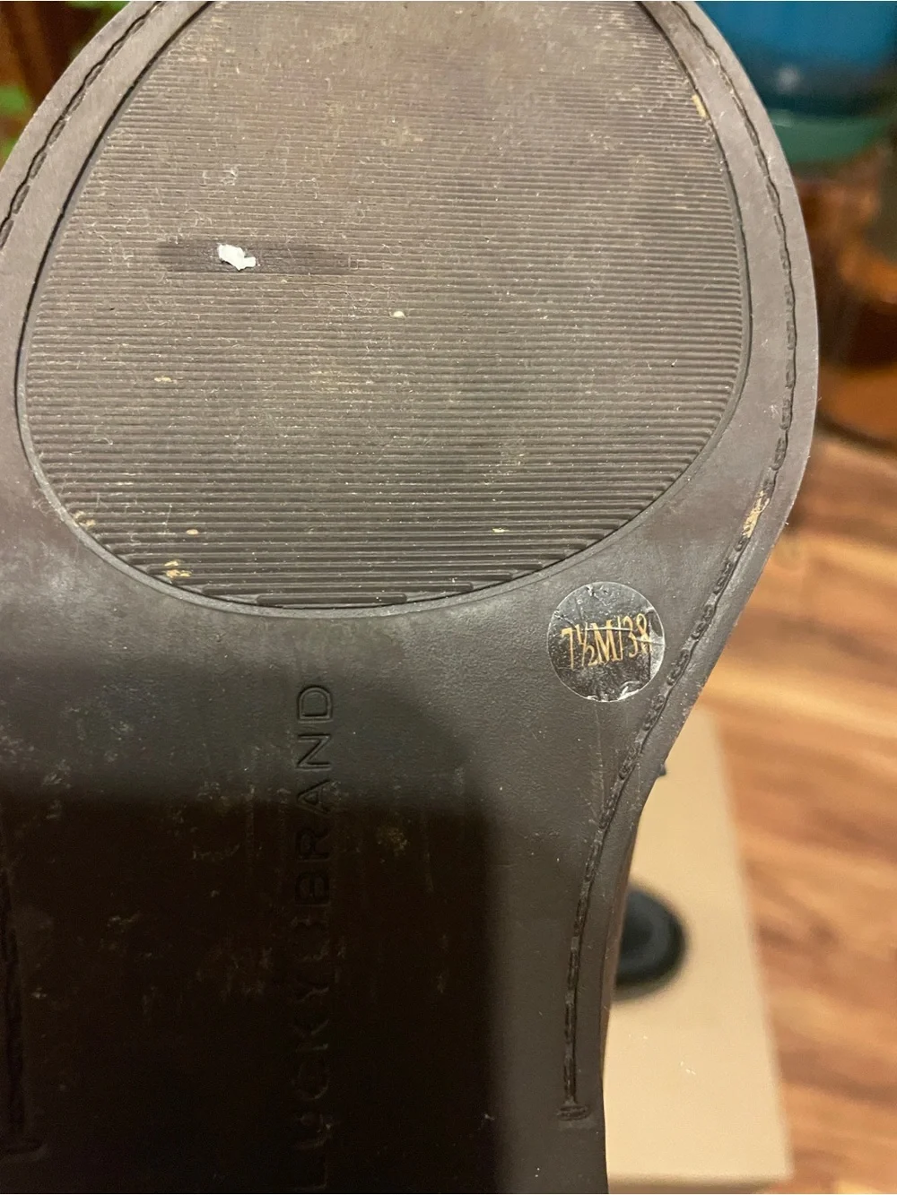 Lucky Brand Black Leather Slip-On Penny Loafers Womens size 7.5 - Picture 4 of 6
